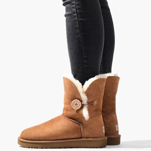 UGG Women's Bailey Button II Winter Boot - Picture 1 of 11